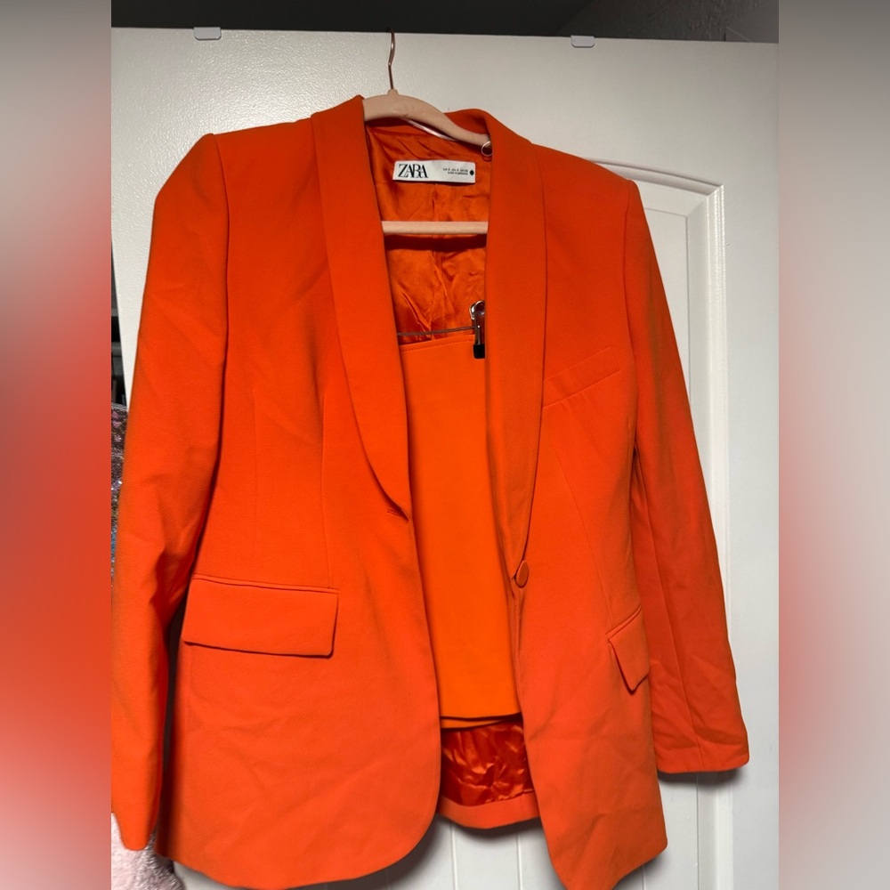 Women’s Zara suit set